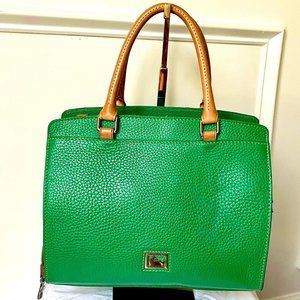 Dooney & Bourke Tote